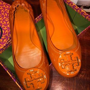 Orange Tory Burch classic reva flat